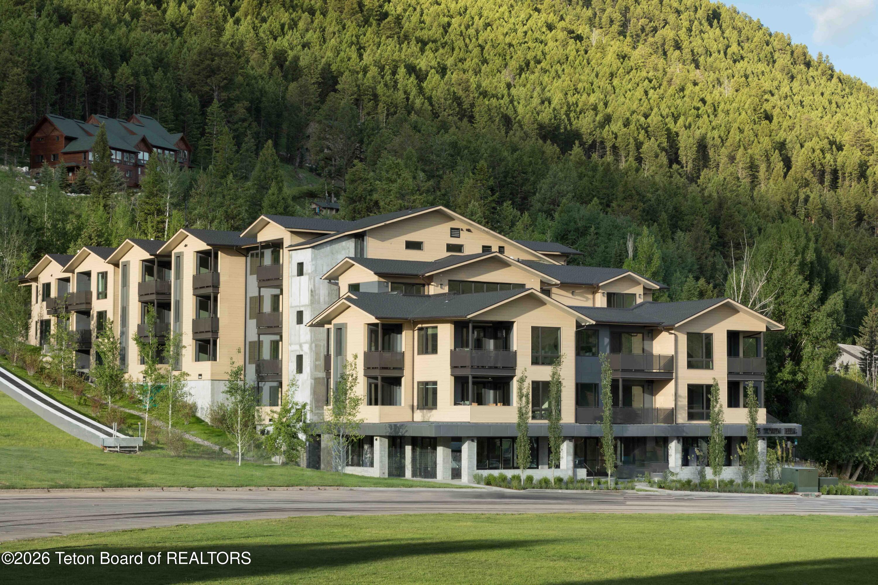 680 South Cache Street, Unit 201 Jackson, WY 83001 - Photo 16 of 20 One Town Hill