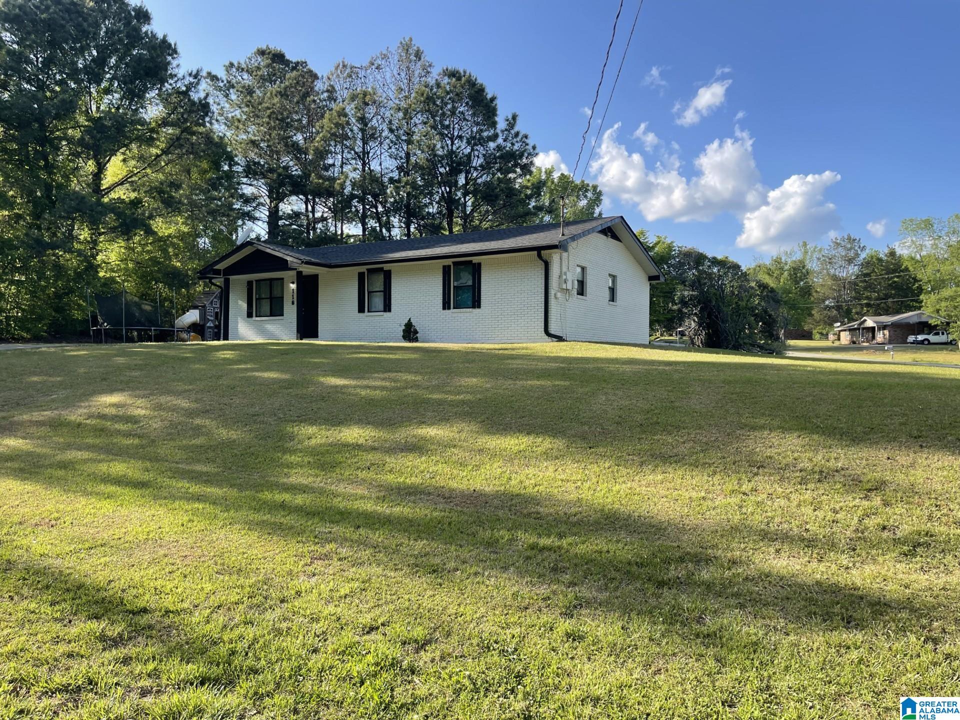116 Randall Circle Clanton, AL 35045 - Photo 2 of 14