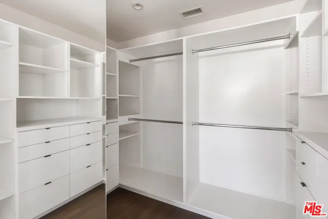 $14,995 | 4525 Melbourne Avenue, Los Angeles, CA 90027