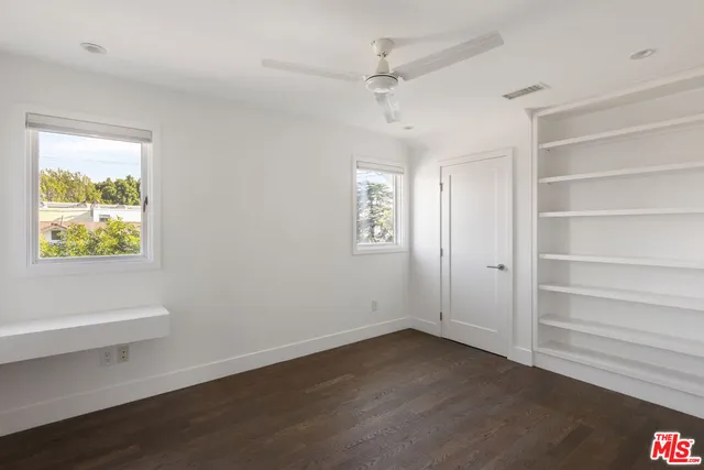 $14,995 | 4525 Melbourne Avenue, Los Angeles, CA 90027