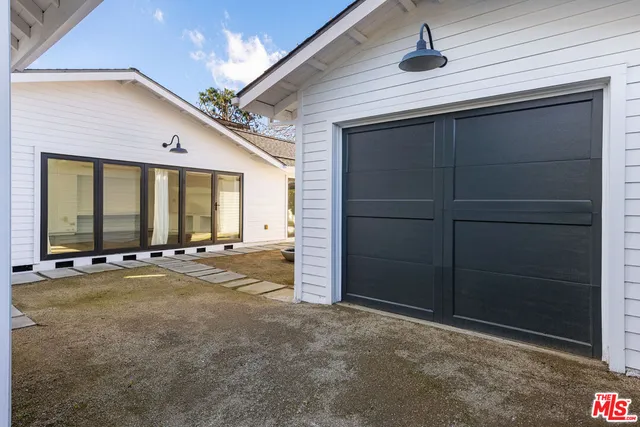 $14,995 | 4525 Melbourne Avenue, Los Angeles, CA 90027