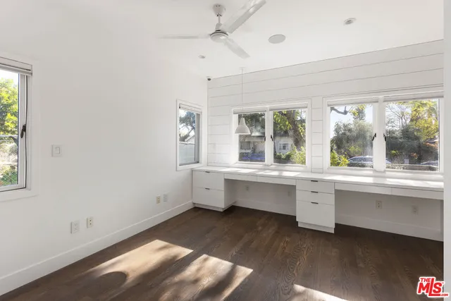 $14,995 | 4525 Melbourne Avenue, Los Angeles, CA 90027