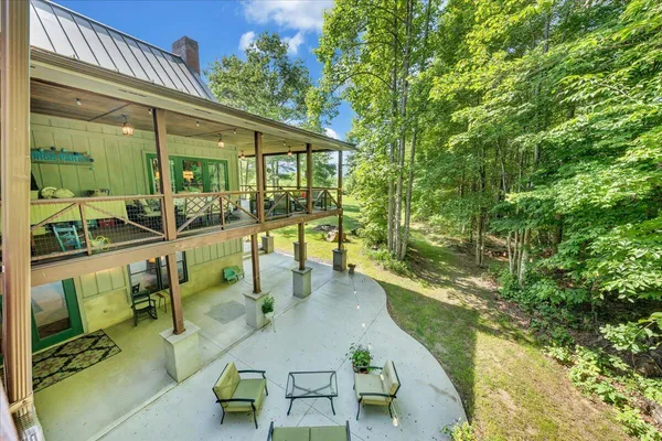 $995,000 | 80 Oriskany Square, Eagle Rock, VA 24085