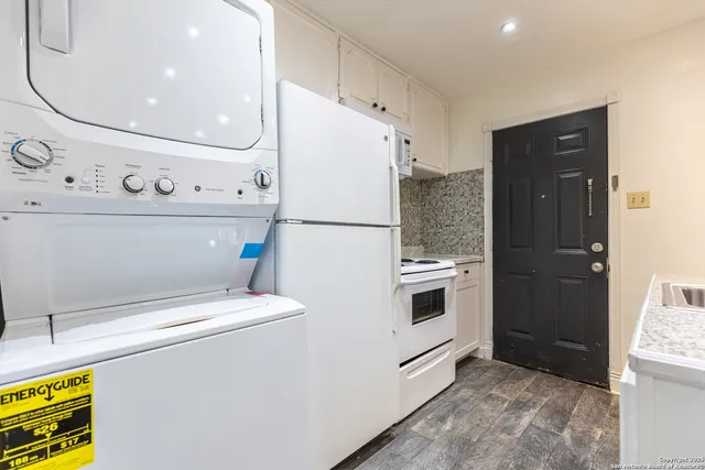 $1,100 | 6427 Wurzbach Road, Unit 24, San Antonio, TX 78240