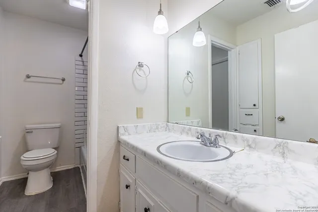 $1,100 | 6427 Wurzbach Road, Unit 24, San Antonio, TX 78240