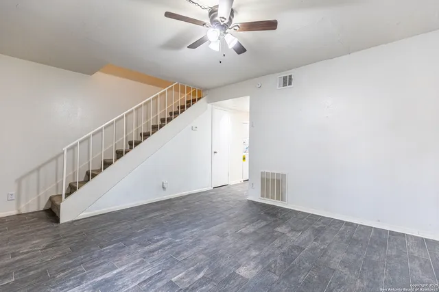$1,100 | 6427 Wurzbach Road, Unit 24, San Antonio, TX 78240