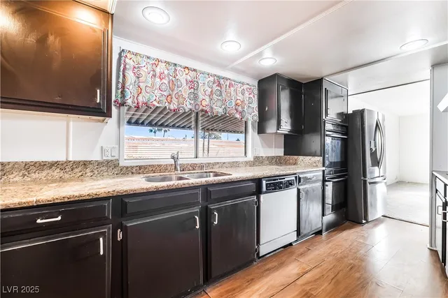 $1,620 | 4790 Fuentes Way, Las Vegas, NV 89121