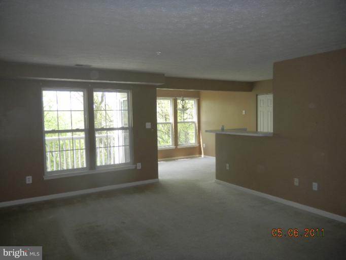 6391 Rutherford Court, Unit G Frederick, MD 21703 - Photo 8 of 10 Family Room