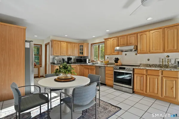 $779,000 | 128 Carmen Hill Road, New Milford, CT 06776
