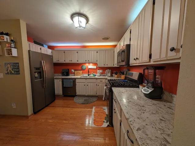 $2,000 | 607 Tamarack Drive West, West Bend, WI 53095