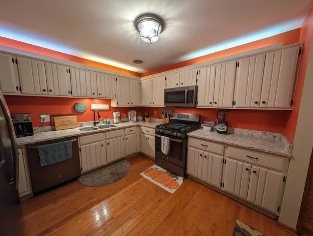 $2,000 | 607 Tamarack Drive West, West Bend, WI 53095