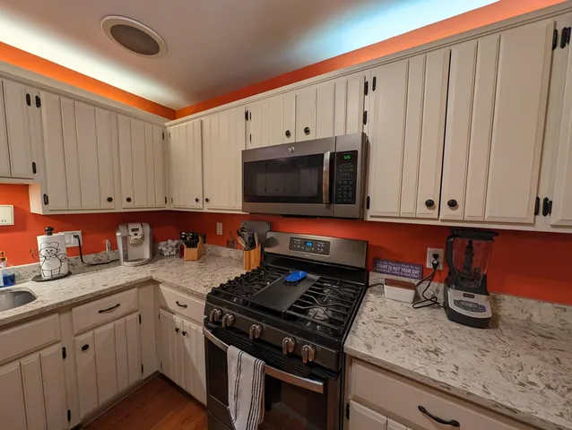 $2,000 | 607 Tamarack Drive West, West Bend, WI 53095