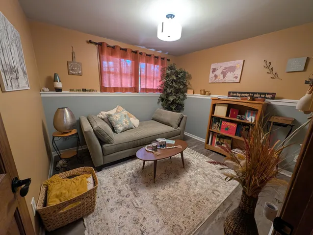 $2,000 | 607 Tamarack Drive West, West Bend, WI 53095