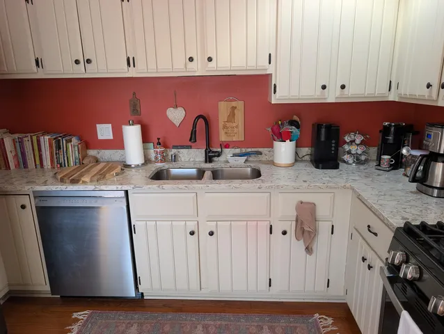 $2,000 | 607 Tamarack Drive West, West Bend, WI 53095