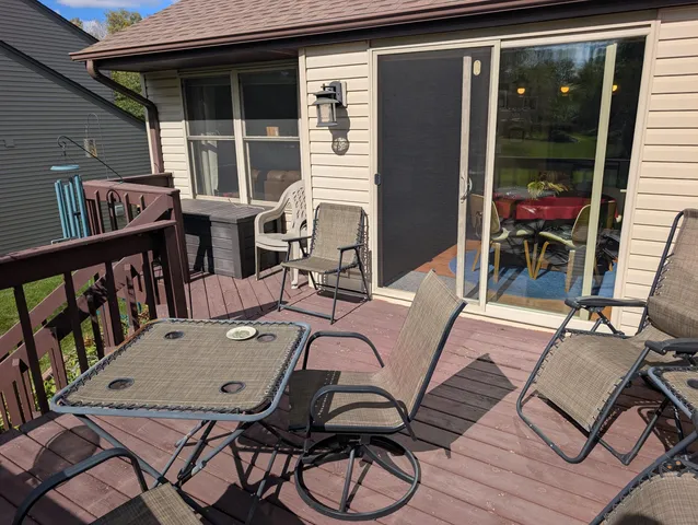 $2,000 | 607 Tamarack Drive West, West Bend, WI 53095