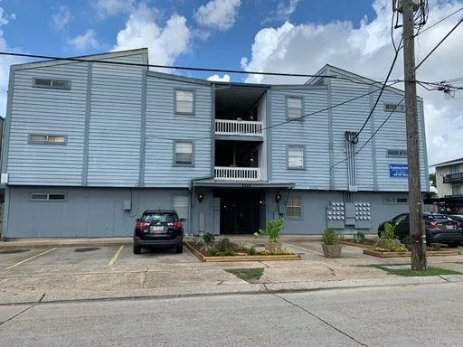 $875 | 2224 Pasadena Avenue, Unit 203, Metairie, LA 70001