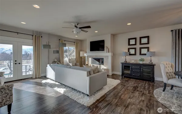 $729,000 | 2007 Westhaven, Wenatchee, WA 98801