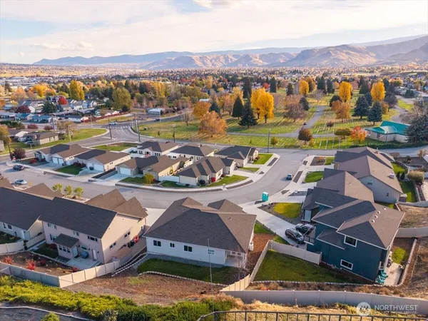 $729,000 | 2007 Westhaven, Wenatchee, WA 98801