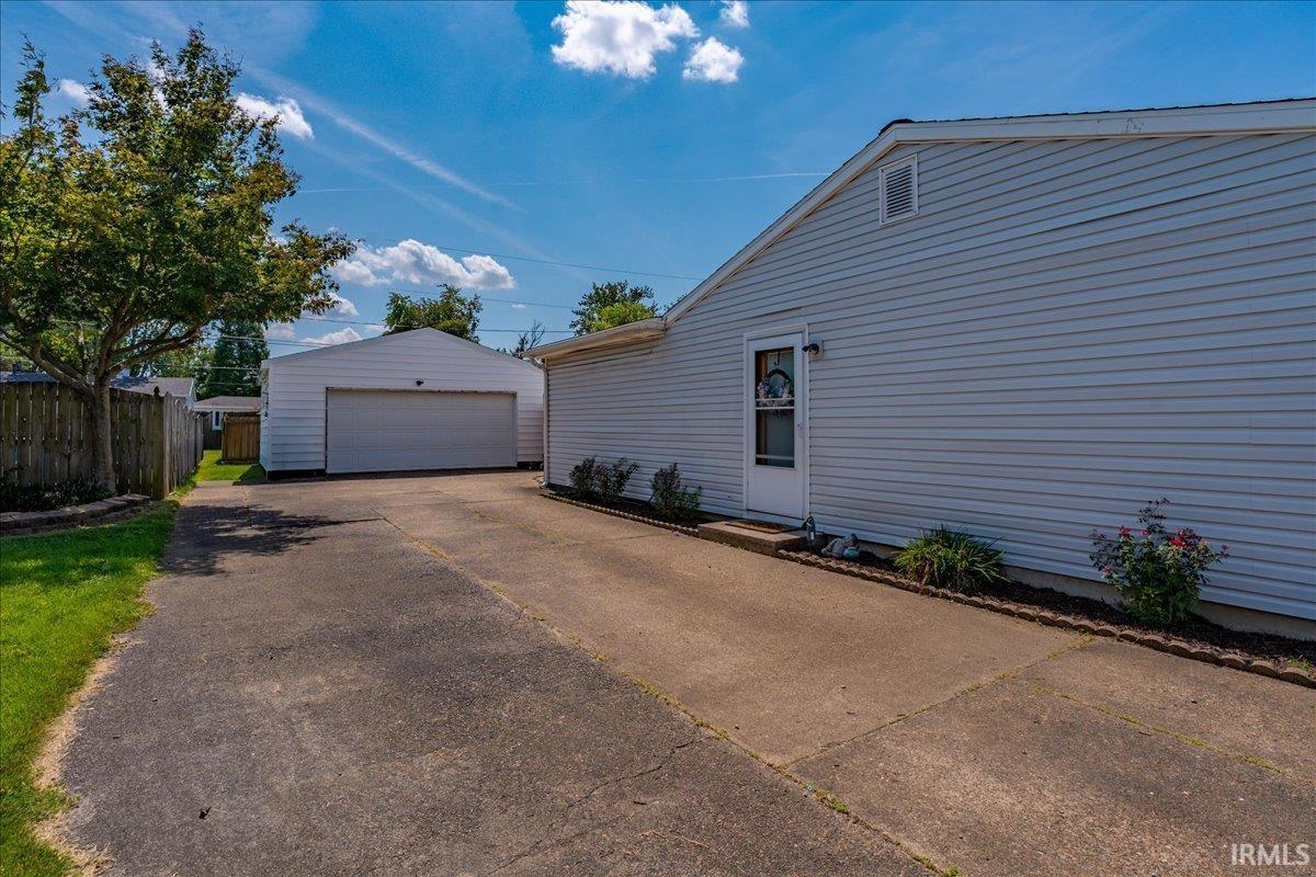 712 Lexington Road Evansville, IN 47710 - Photo 20 of 26 Gallery Image 20