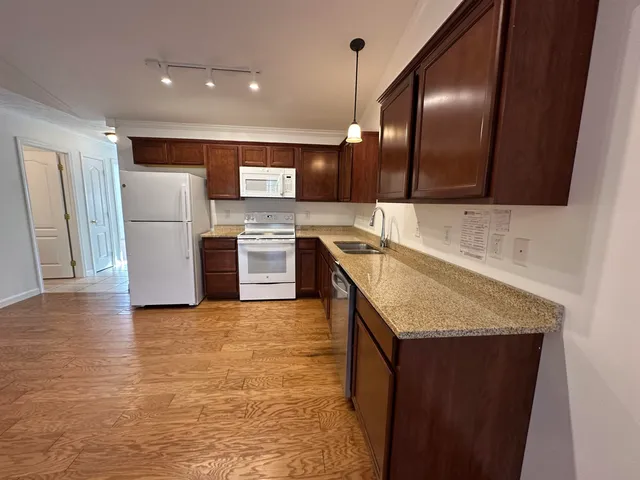 $320,000 | 28 Owens Drive, Unit 94, Swanzey, NH 03446