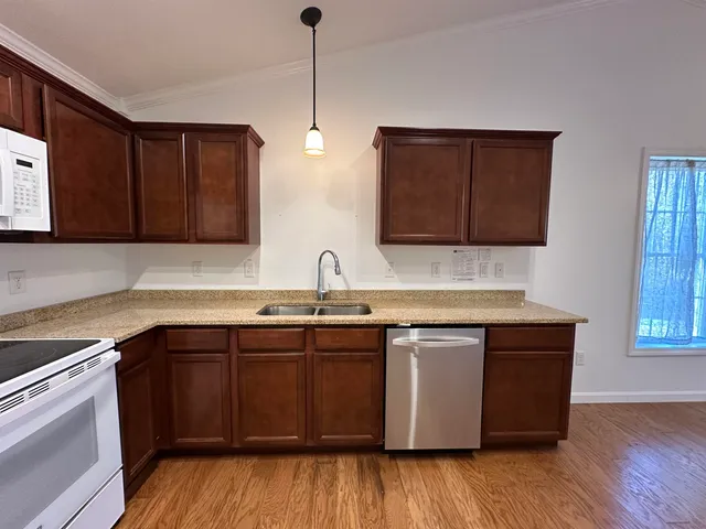 $320,000 | 28 Owens Drive, Unit 94, Swanzey, NH 03446