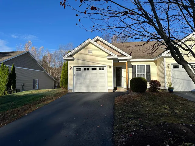 $320,000 | 28 Owens Drive, Unit 94, Swanzey, NH 03446