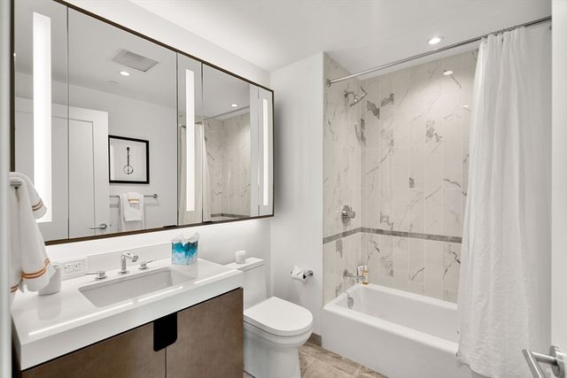 $2,100,000 | 380 Harrison Avenue, Unit 1017, Boston, MA 02118