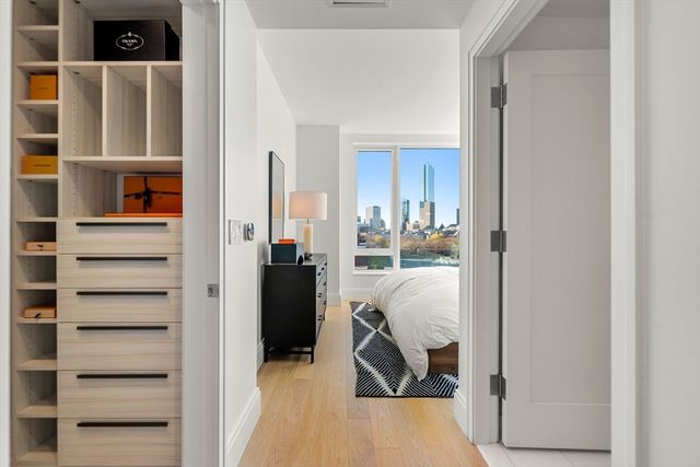 $2,100,000 | 380 Harrison Avenue, Unit 1017, Boston, MA 02118