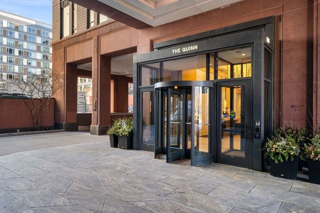 $2,100,000 | 380 Harrison Avenue, Unit 1017, Boston, MA 02118