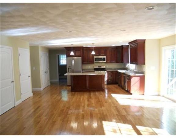 14 Rahway Road Burlington, MA 01803 - Photo 3 of 4