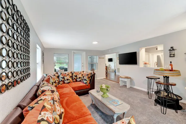 $435,000 | 1555 Shirley Place, Largo, FL 33770