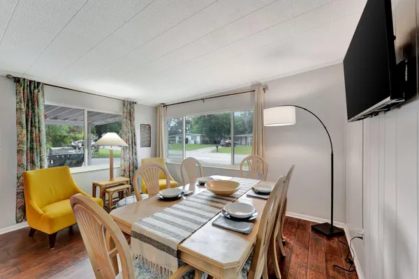 $435,000 | 1555 Shirley Place, Largo, FL 33770