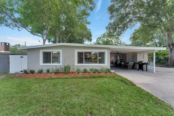 $435,000 | 1555 Shirley Place, Largo, FL 33770