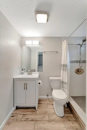 $435,000 | 1555 Shirley Place, Largo, FL 33770