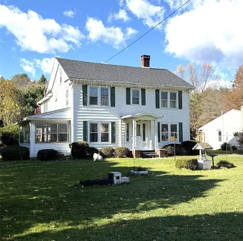 $239,000 | 2021 Highway 26, Endicott, NY 13760