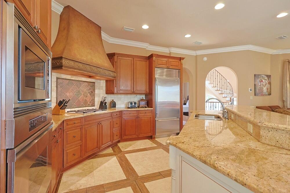 195 Rue St Tropez Miramar Beach, FL 32550 - Photo 10 of 61 Kitchen