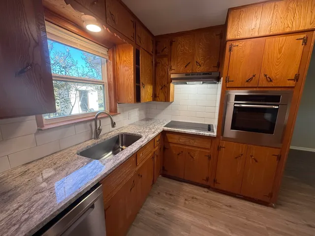 $1,500 | 176 West Sweetbriar Drive, Granite Shoals, TX 78654