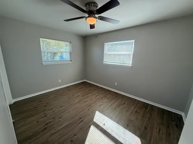 $1,500 | 176 West Sweetbriar Drive, Granite Shoals, TX 78654