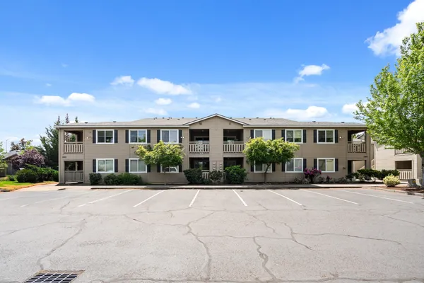 $799,000 | 1988 Sky Park Drive, Medford, OR 97504