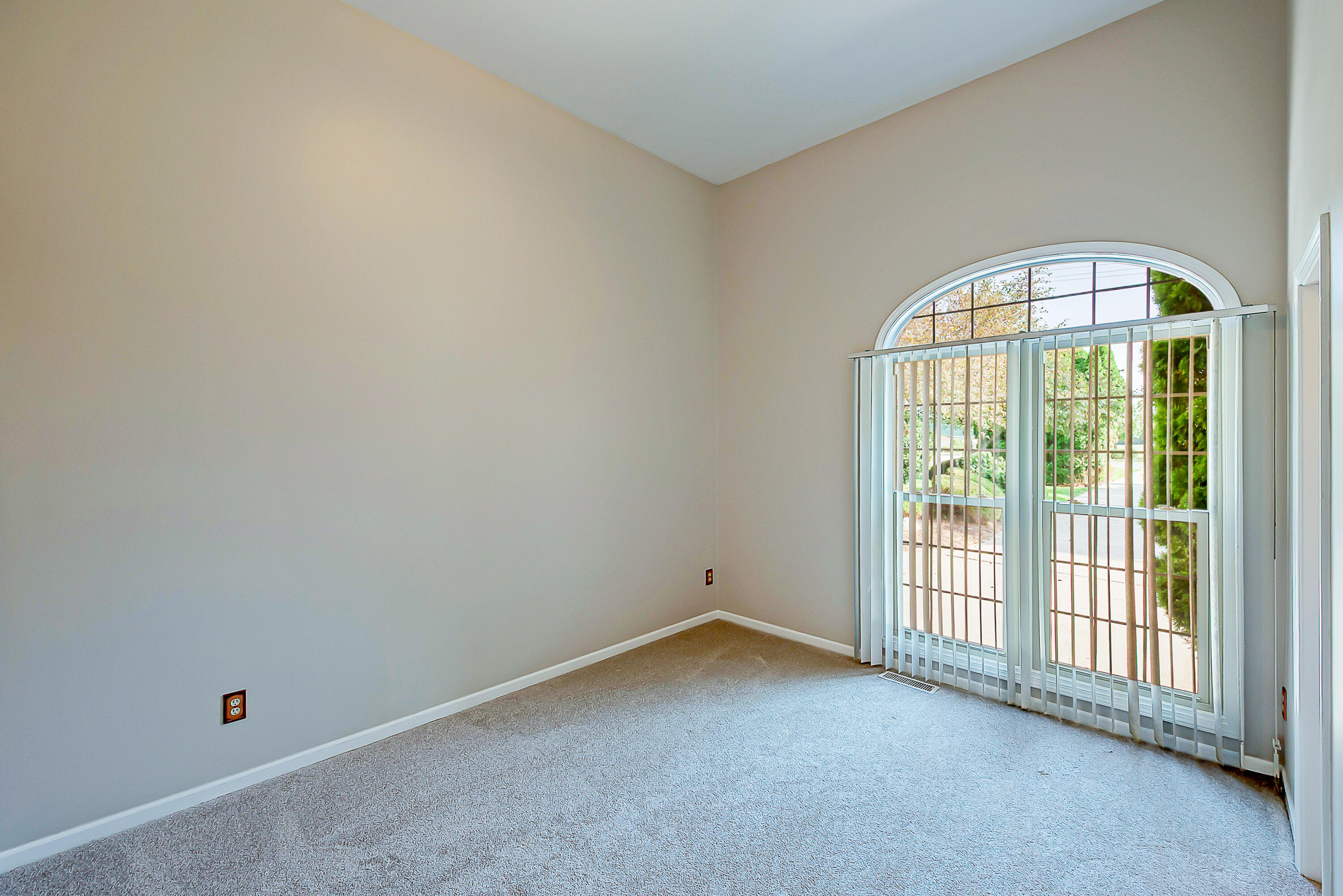 6221 Textile Road Ypsilanti, MI 48197 - Photo 42 of 69 DSC_4698-2