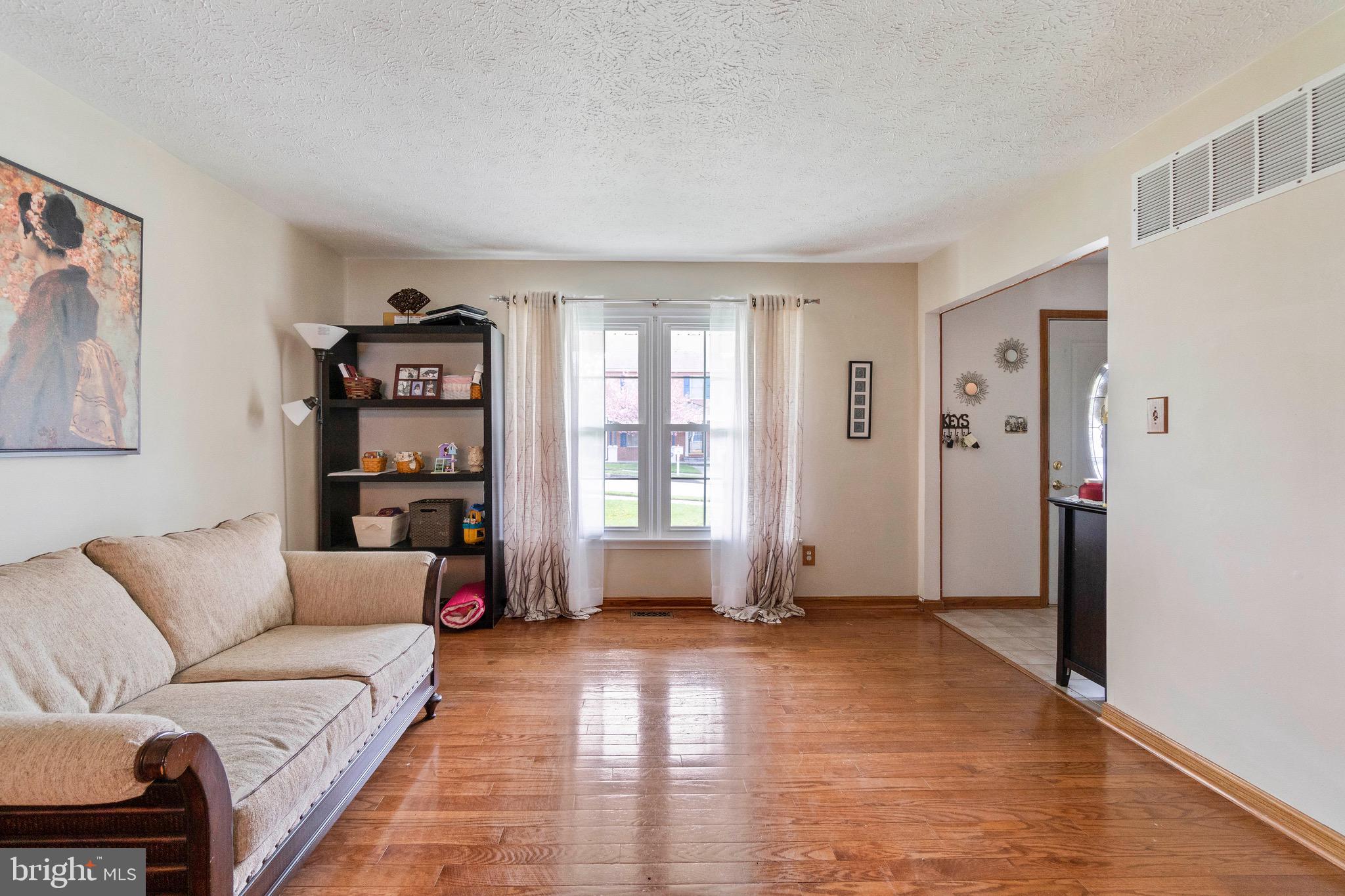 8101 Timberbrooke Road Baltimore, MD 21237 - Photo 14 of 33 Gallery Image 14