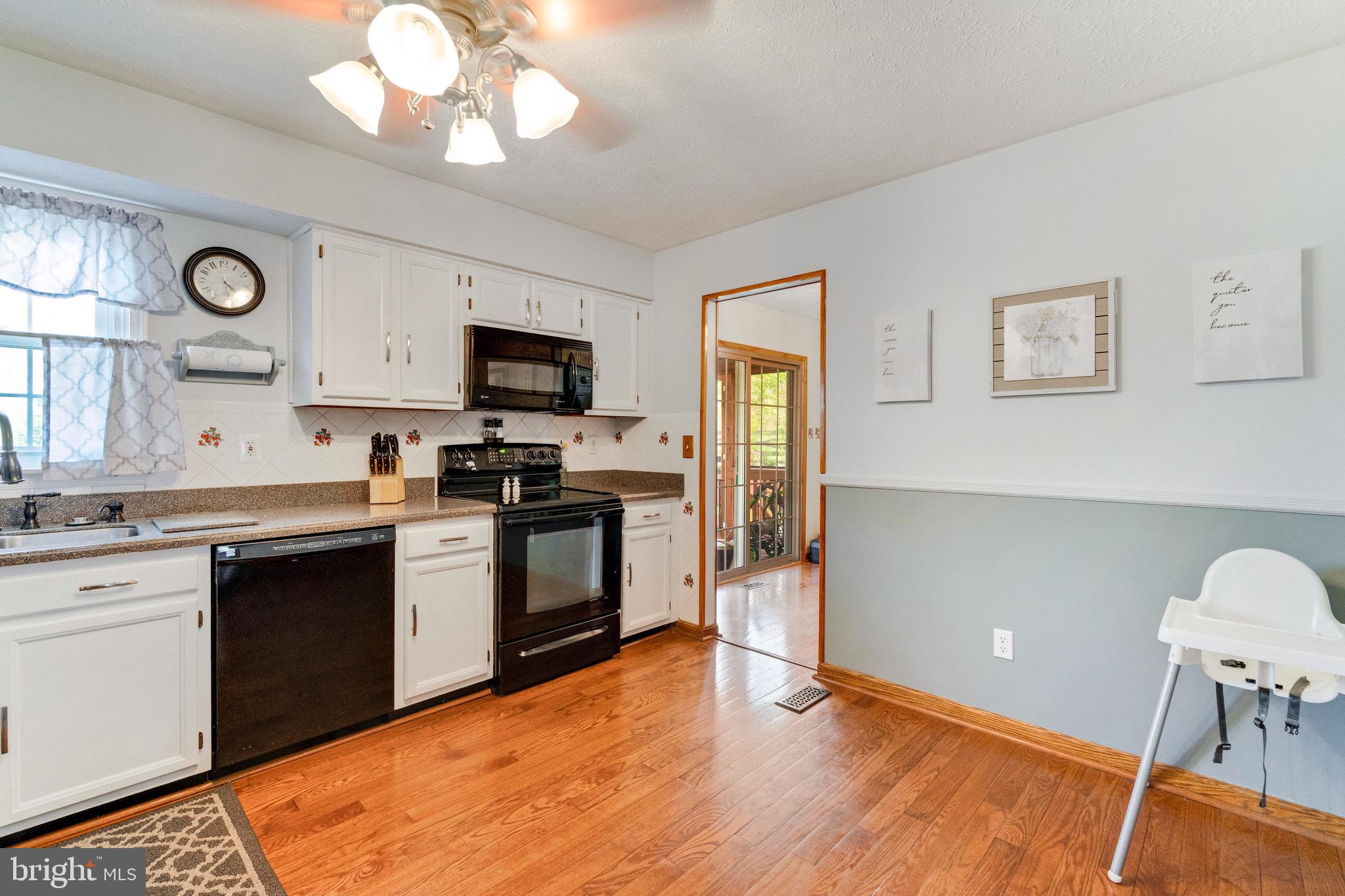 8101 Timberbrooke Road Baltimore, MD 21237 - Photo 9 of 33 Gallery Image 9