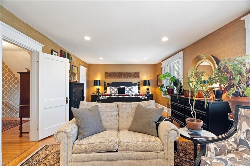 6630 Kinsman Road Pittsburgh, PA 15217 - Photo 16 of 49 Gallery Image 16