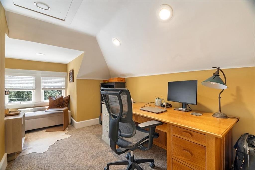 6630 Kinsman Road Pittsburgh, PA 15217 - Photo 25 of 49 Gallery Image 25