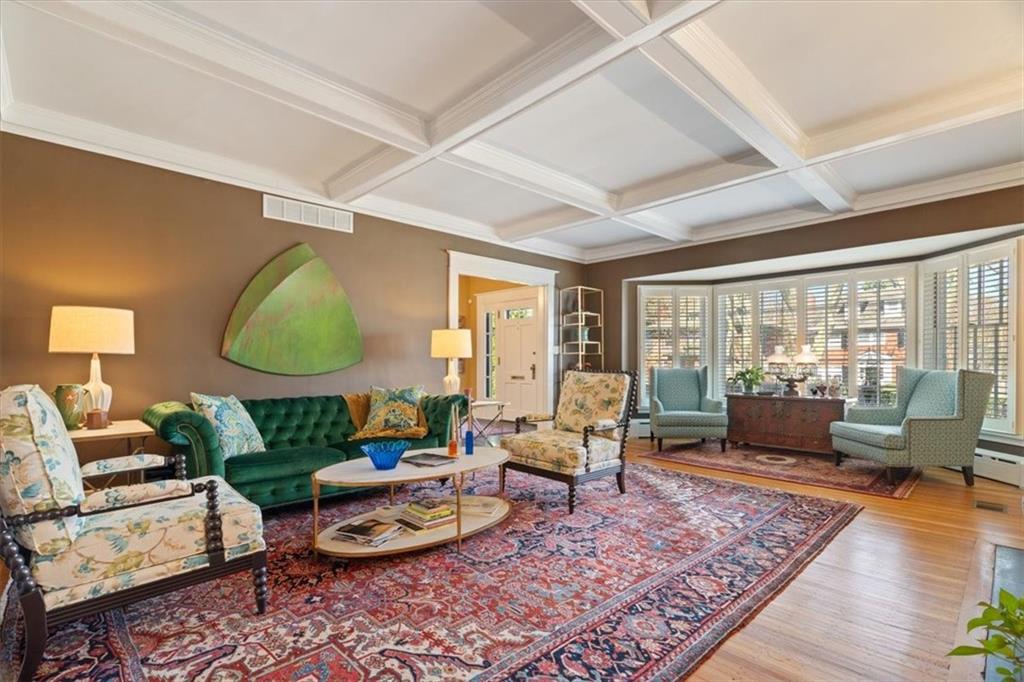 6630 Kinsman Road Pittsburgh, PA 15217 - Photo 7 of 49 Gallery Image 7