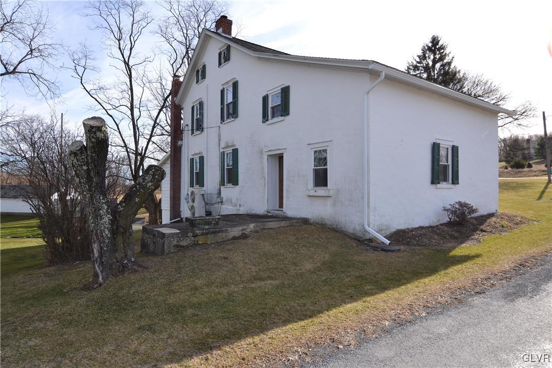 810 North Summit Road Bath, PA 18014 - Photo 7 of 50 a view of a house with a yard