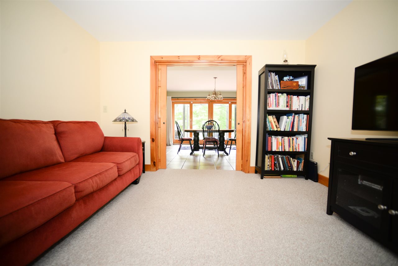 163 Tolend Road Dover, NH 03820 - Photo 20 of 40