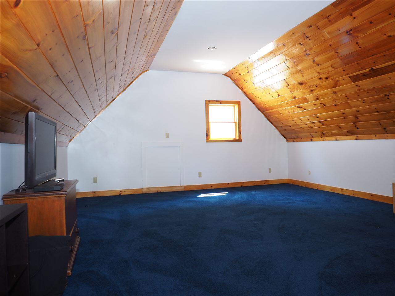 163 Tolend Road Dover, NH 03820 - Photo 32 of 40