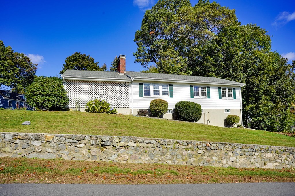 139 Winchester Road Arlington, MA 02474 - Photo 2 of 26 Gallery Image 2