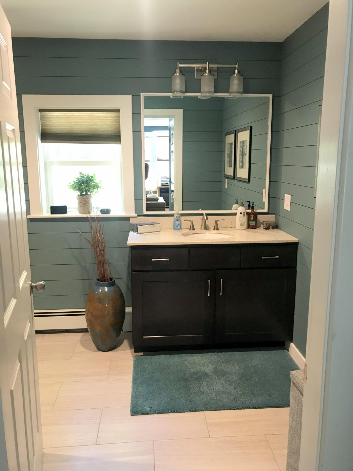 905 East Pond Road Smithfield, ME 04978 - Photo 10 of 31 Master bathroom